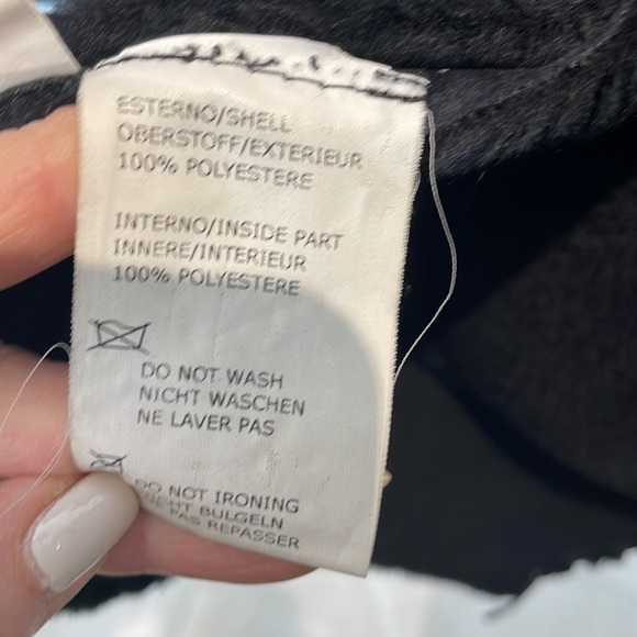 Black Women’s Coat - Picture 9 of 9